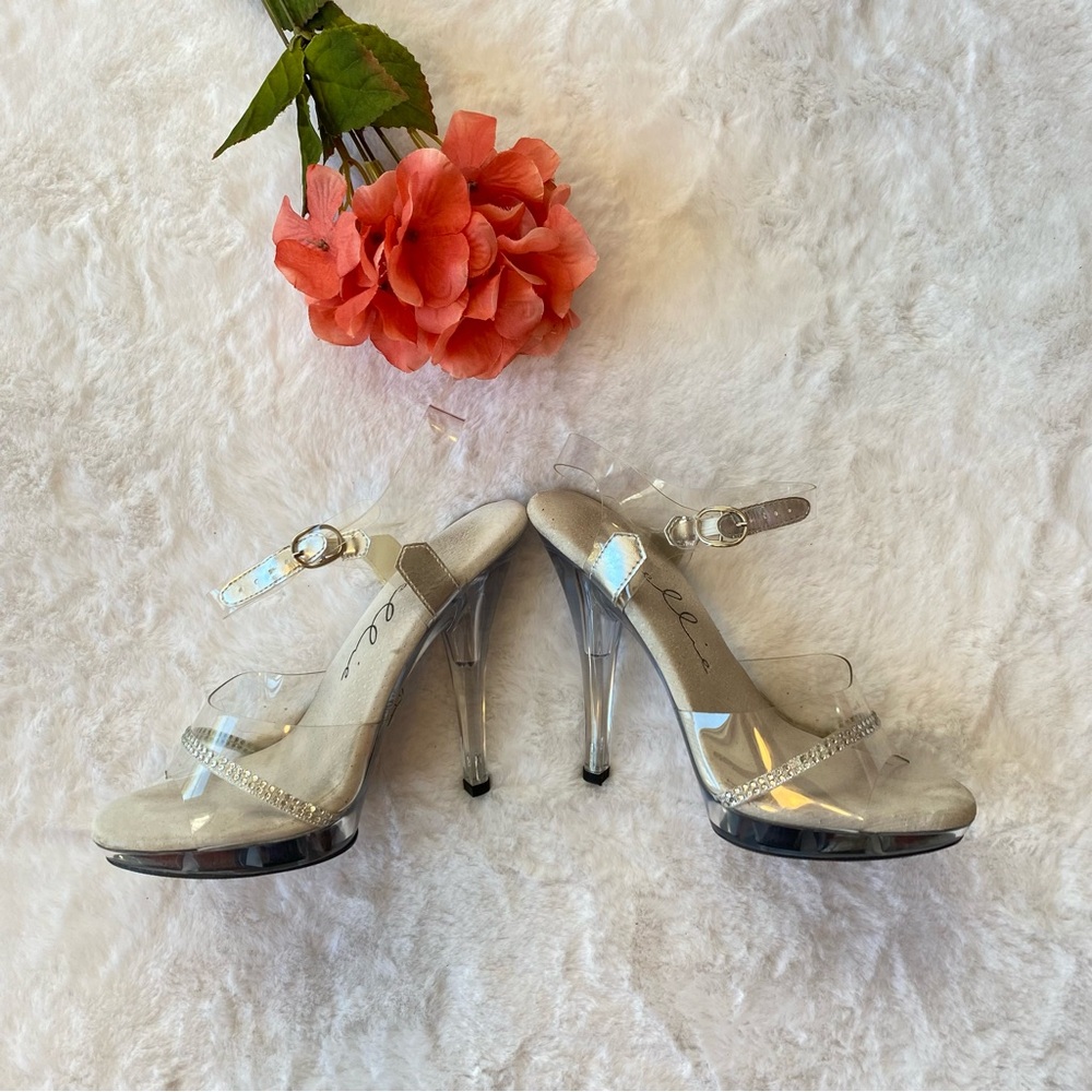 Elle Hi Heeled Shoes Size 7